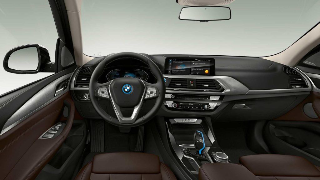 BMW iX3 novo je električno SUV čudo iz Bavarske, nudi 286 KS uz doseg od 460 kilometara