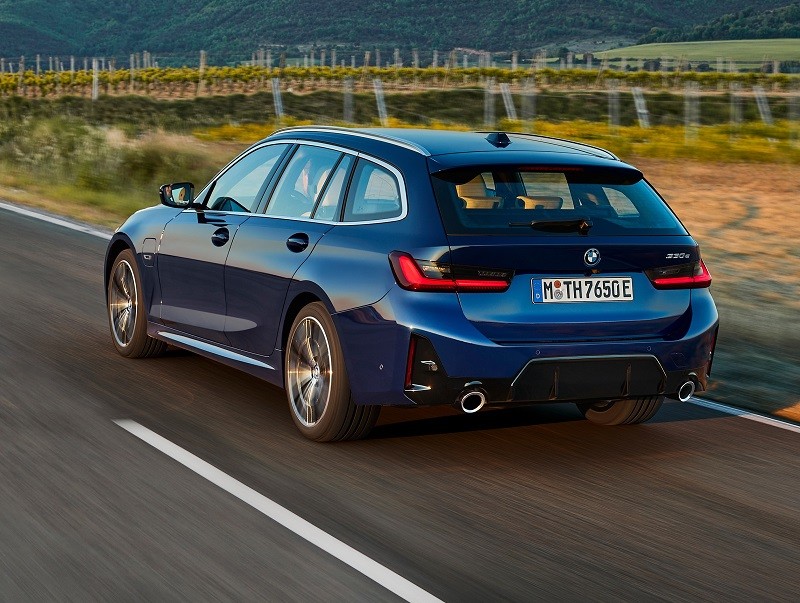 PREMIJERA: BMW Serije 3 G20 LCI, Bavarci su stisnuli gas i poprilično unaprijedili popularni model 28