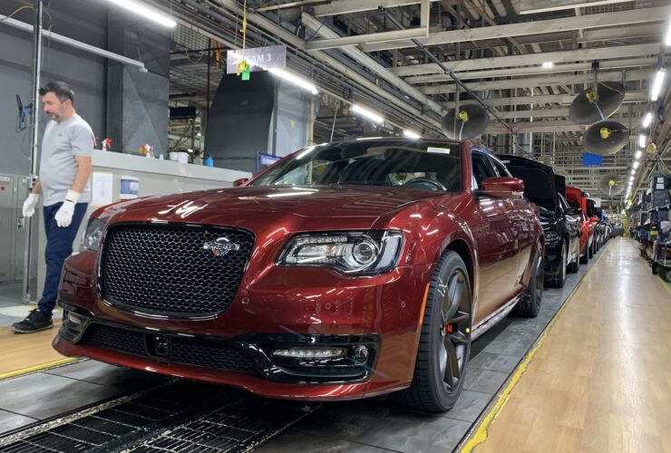 Chrysler 300C i službeno završava 70 godina dugu karijeru 27