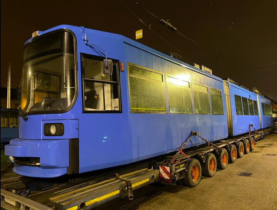 U Zagreb stigao prvi u nizu rabljenih tramvaja iz Njemačke 25