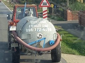 traktor cisterna